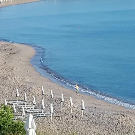 Apartament La Perla * Lozenets