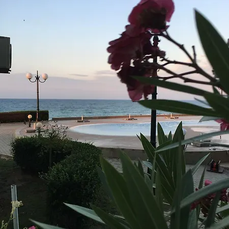 Апартамент Apartament La Perla *